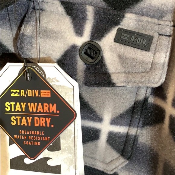 Billabong Furnace Flannel Print Button Down Long Sleeve Water Resistant Shacket - Picture 3 of 8